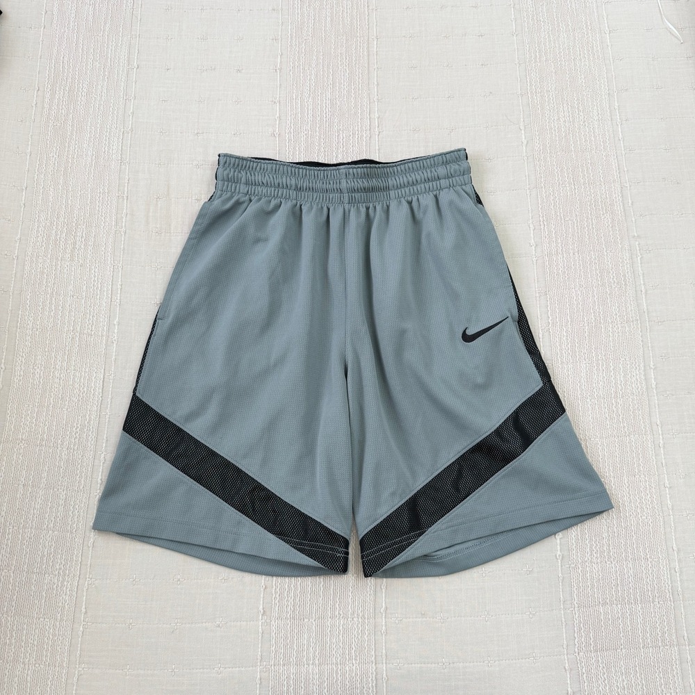 Nike Dri-FIT Basketball Shorts Boys Youth M Gray Black Mesh Athletic